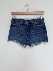 Granatowe spodenki jeansowe 501, LEVIS, W26