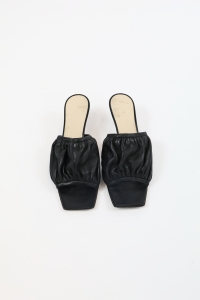 Czarne, skórzane klapki na obcasie, WANDLER, 37,5