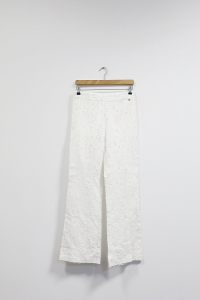 Spodnie w kolorze ecru, z drobnymi przetarciami,  40 (L)