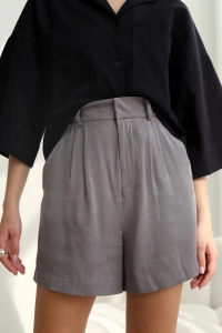 Szorty Yvette Shorts Pewter, DUEDEN 